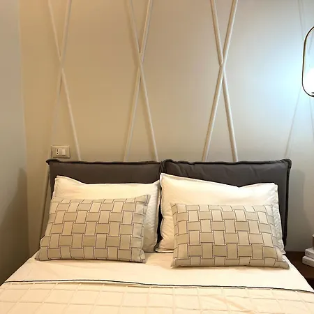 Insula - & Comfort In Ortigia *