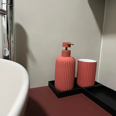 Insula - & Comfort In Ortigia